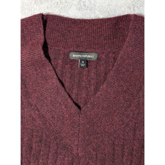 Banana Republic Maroon Wool Blend Ribbed V-Neck Sweater Size M Preppy Academia - Picture 2 of 7